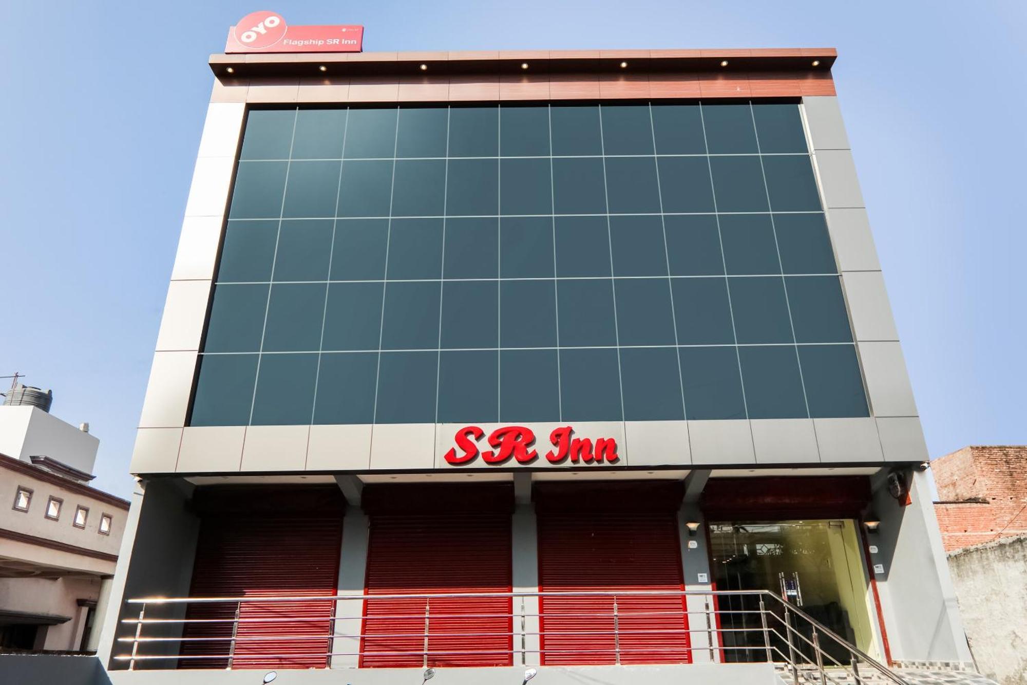 Collection O Sr Inn Chinhat Exterior photo